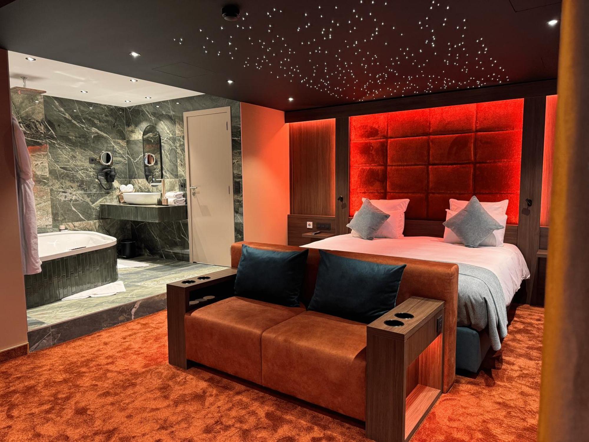 Hotel Restaurant Van Der Valk Nivelles-Sud Екстер'єр фото
