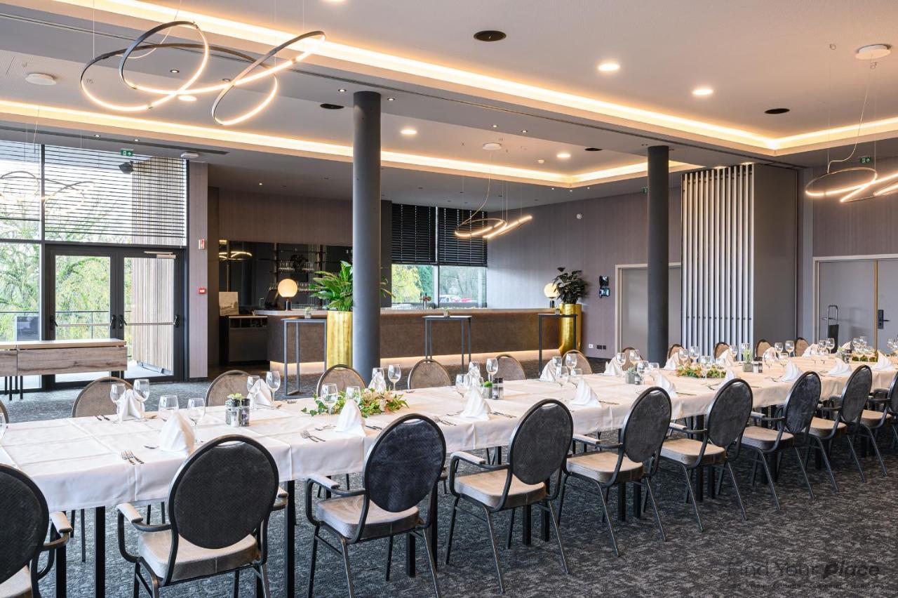 Hotel Restaurant Van Der Valk Nivelles-Sud Екстер'єр фото